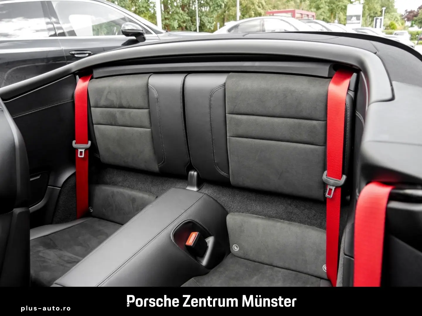 PORSCHE 992 911 Carrera 4 GTS Cabriolet InnoDrive BOSE