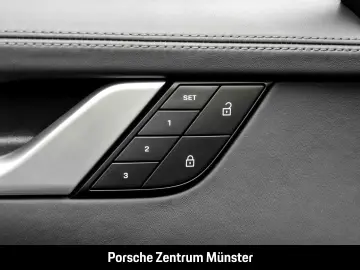 PORSCHE 992 911 Carrera 4 GTS Cabriolet InnoDrive BOSE