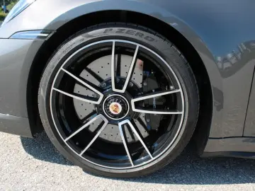 PORSCHE 992 TURBO S Cabriolet
