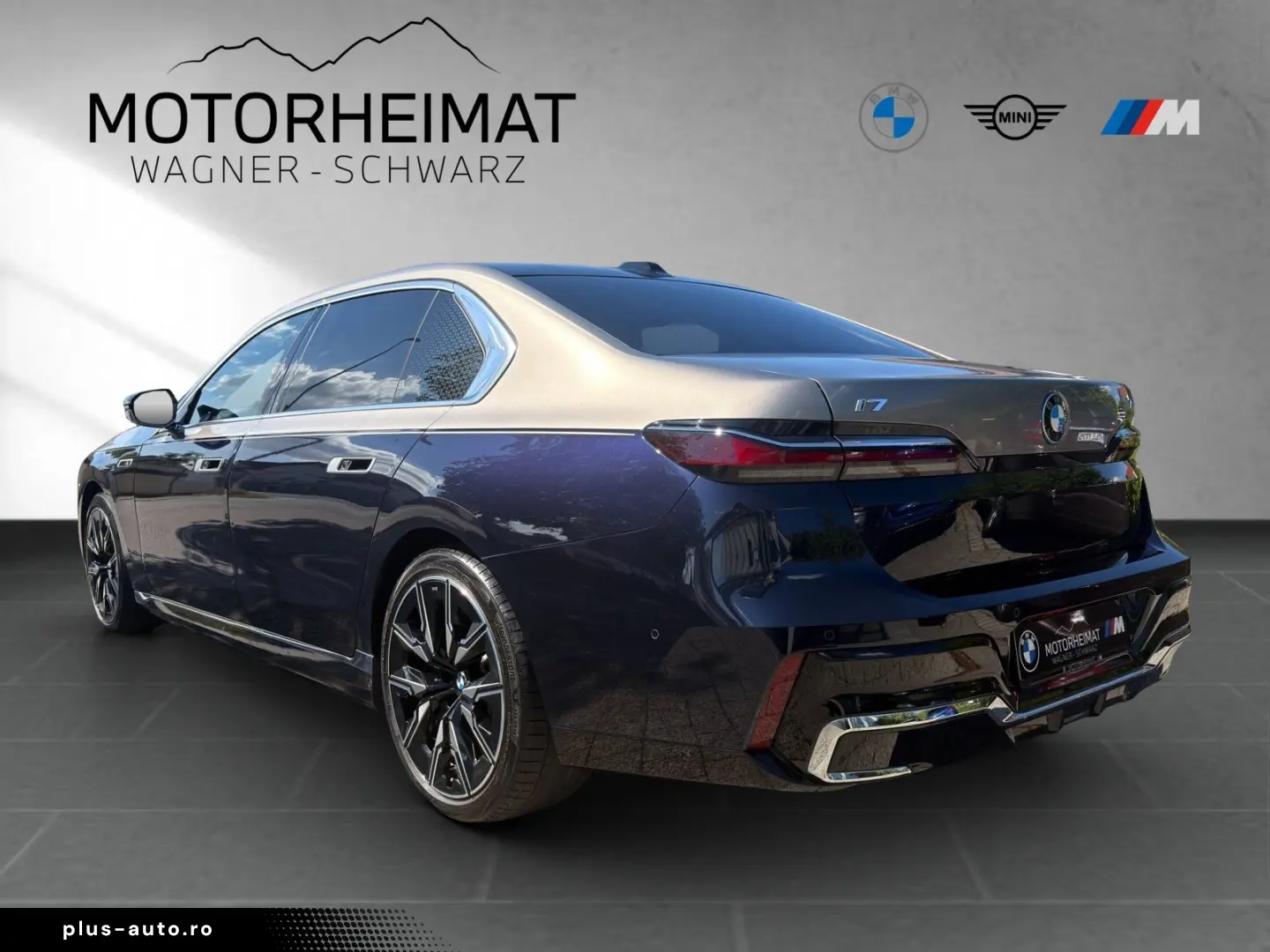 BMW i7 M70 xDrive Two Tone Gran Lusso TV Lounge-Seat