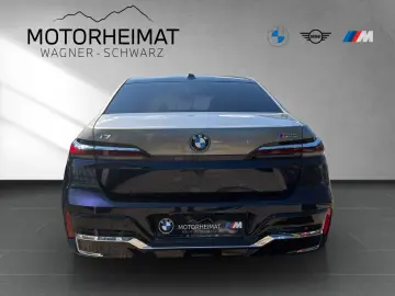 BMW i7 M70 xDrive Two Tone Gran Lusso TV Lounge-Seat