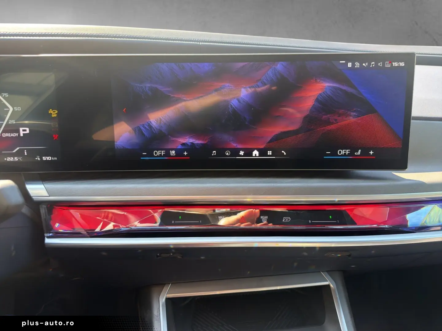 BMW i7 M70 xDrive Two Tone Gran Lusso TV Lounge-Seat