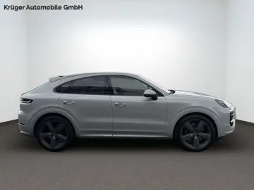 PORSCHE Cayenne Coupe S Luftf Bose 22 Zoll Approved 2028