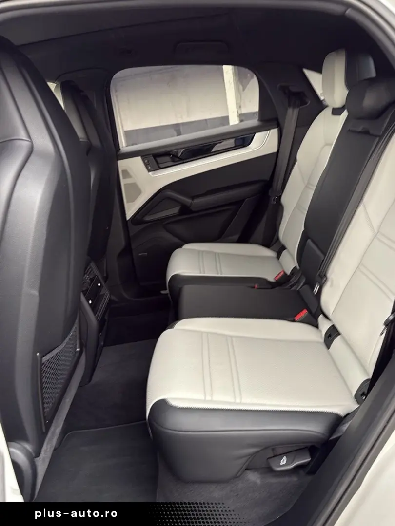 PORSCHE Cayenne Coupe S Luftf Bose 22 Zoll Approved 2028