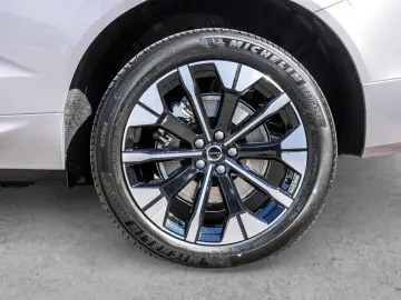 VOLVO XC60 T8 Ultra Dark Recharge Plug-In Hybrid