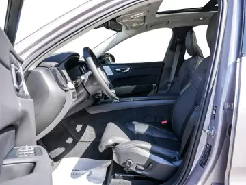VOLVO XC60 T8 Ultra Dark Recharge Plug-In Hybrid