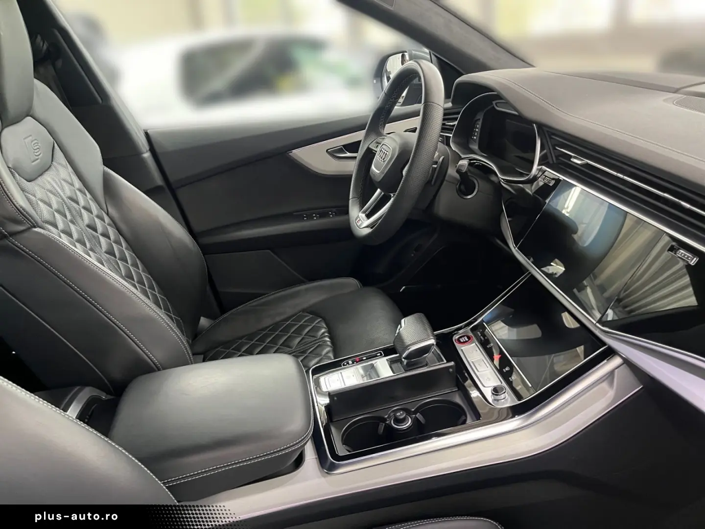 AUDI SQ8 TFSI quattro tiptronic