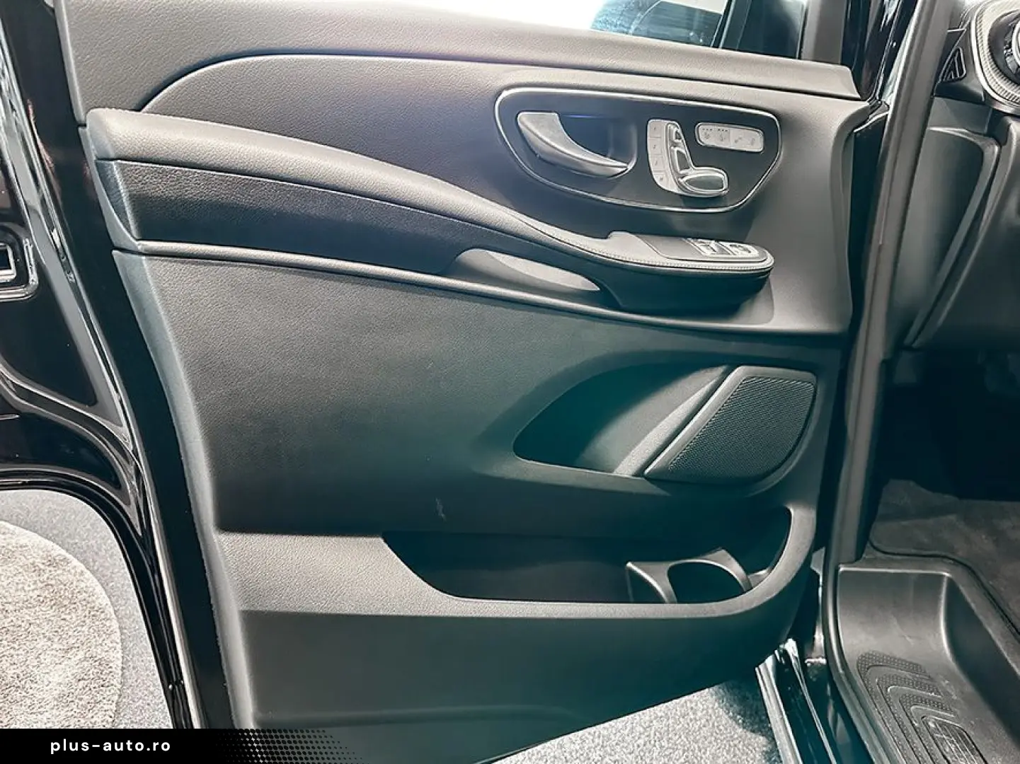 MERCEDES-BENZ V 300 d 4M AV AMG