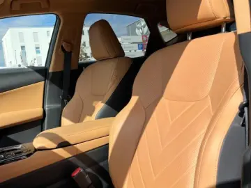 LEXUS NX 350h E-FOUR Luxury Line