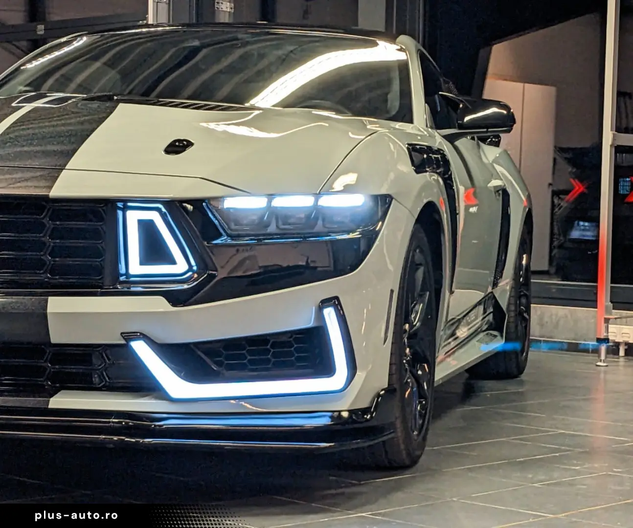 FORD Mustang Dark Horse S650