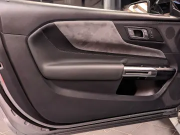 FORD Mustang Dark Horse S650