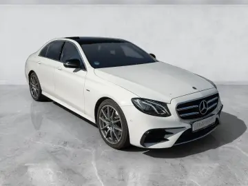 Mercedes-Benz E 200 AMG LINE
