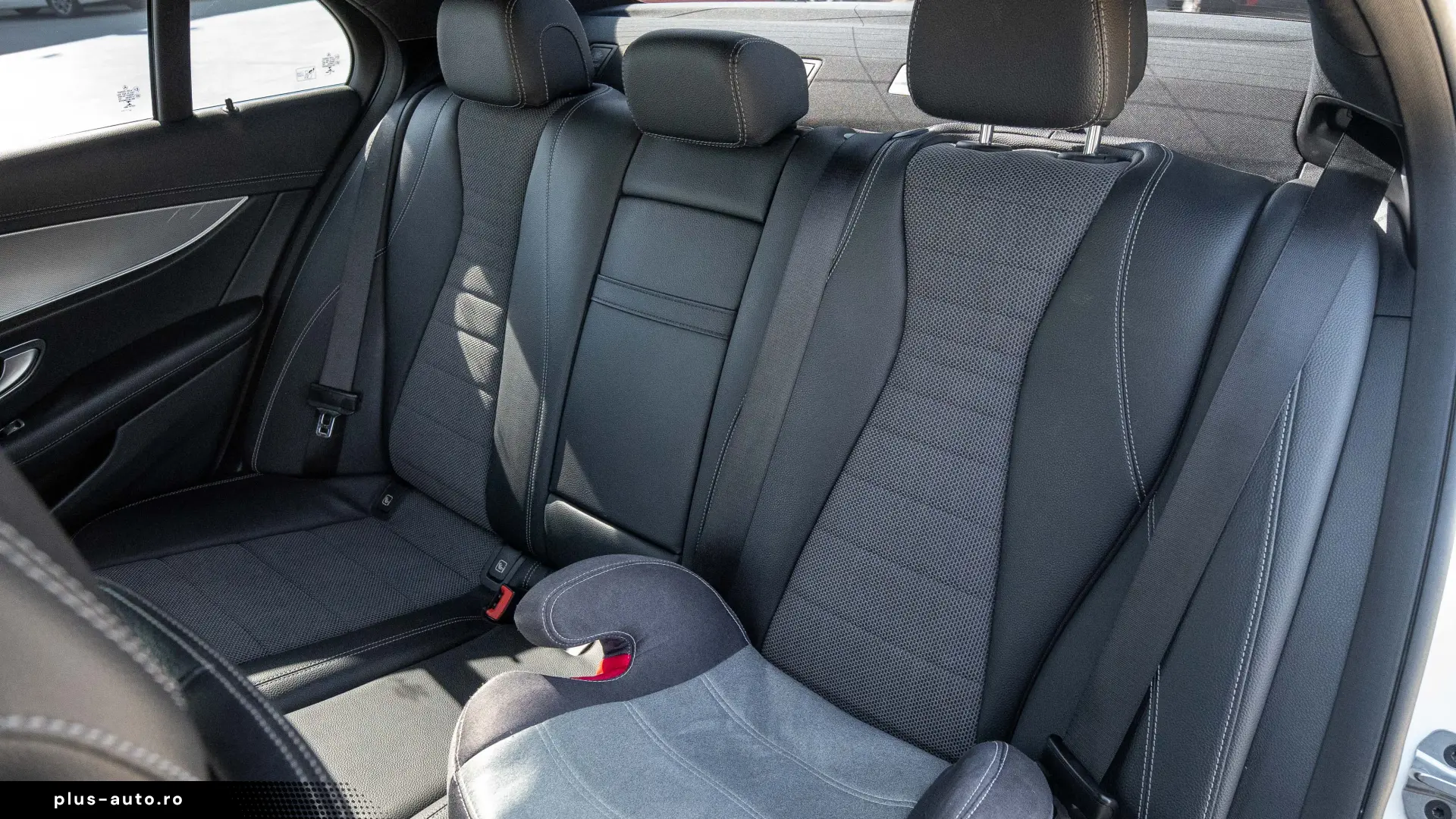 Mercedes-Benz E 200 AMG LINE