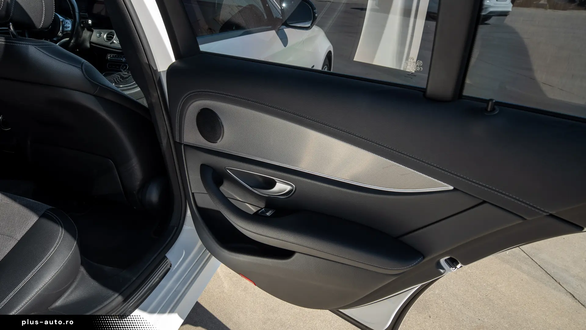 Mercedes-Benz E 200 AMG LINE