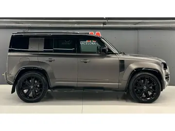 LAND ROVER Defender 4.4 P635 110  OCTA