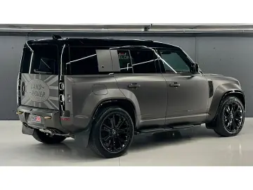 LAND ROVER Defender 4.4 P635 110  OCTA