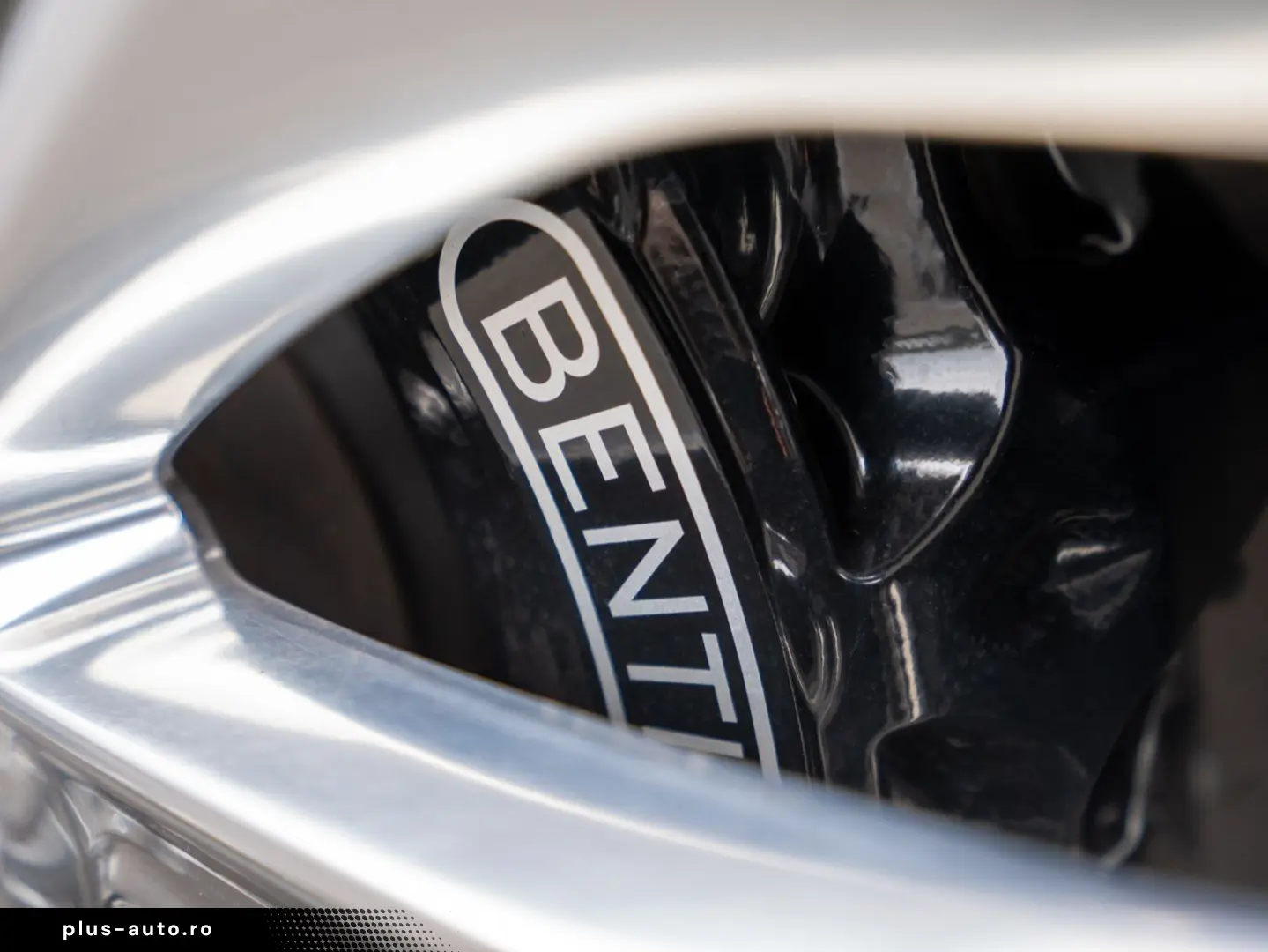 BENTLEY Bentayga EWB Mulliner V8