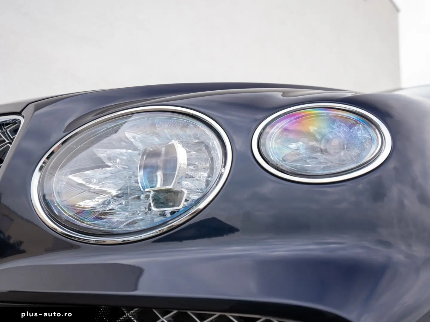 BENTLEY Bentayga EWB Mulliner V8