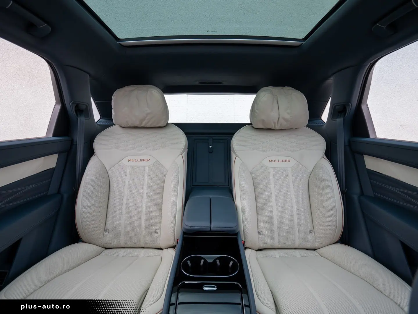 BENTLEY Bentayga EWB Mulliner V8