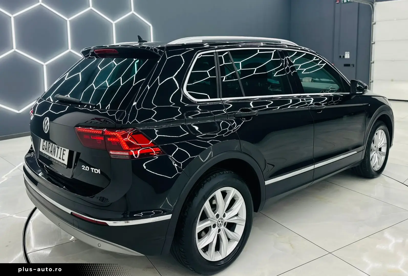 VOLKSWAGEN TIGUAN 2017 2.0D E6 4X4 Garantie 12 Luni Rate Ava
