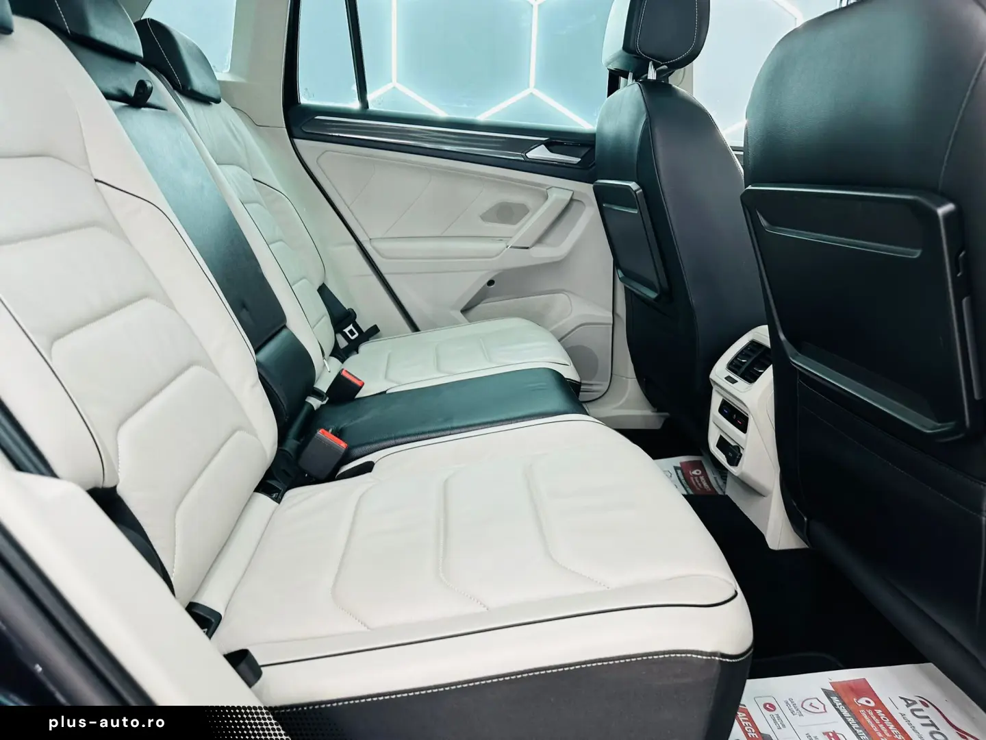 VOLKSWAGEN TIGUAN 2017 2.0D E6 4X4 Garantie 12 Luni Rate Ava