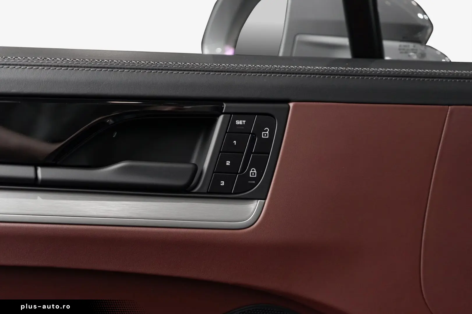 PORSCHE Cayenne Turbo E-Hybrid BURM3D MASS PANO HUD