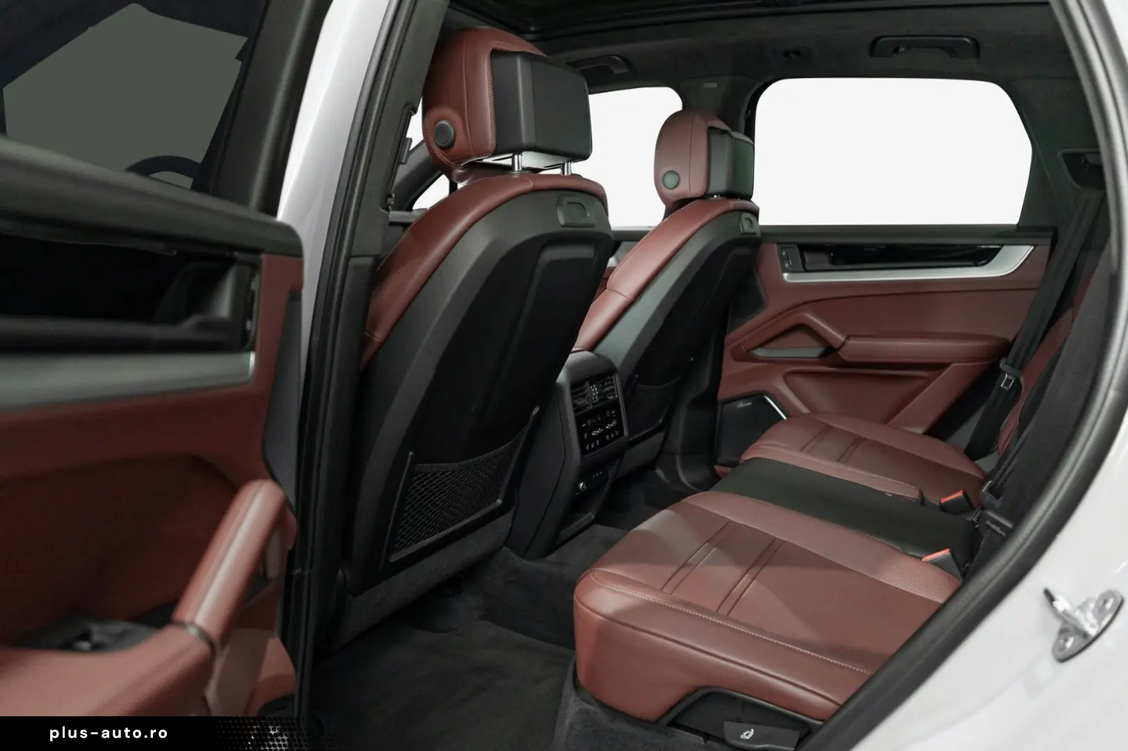 PORSCHE Cayenne Turbo E-Hybrid BURM3D MASS PANO HUD