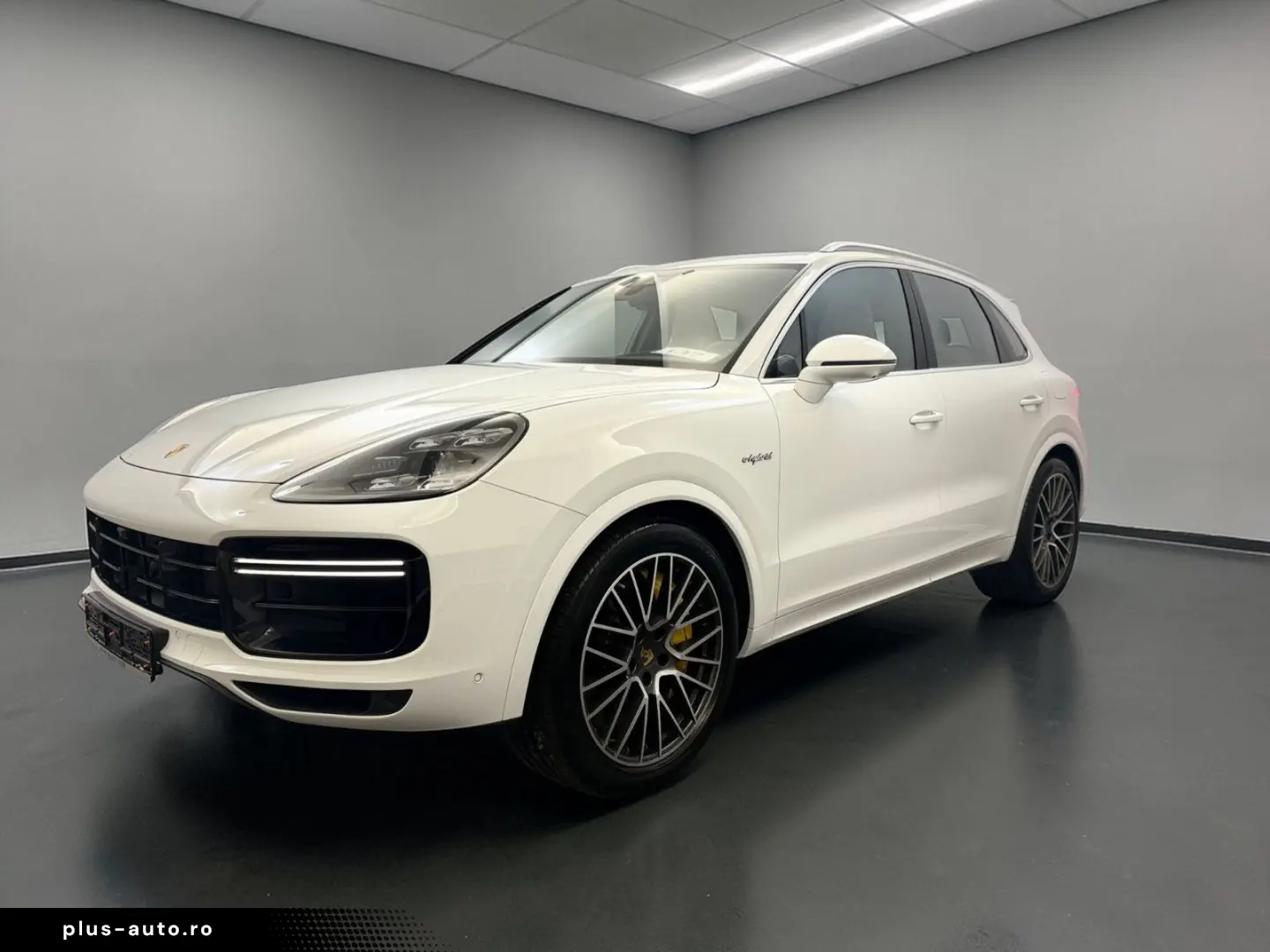 PORSCHE Cayenne Turbo S E-Hybrid INNO NACHTSICHT SITZKLI