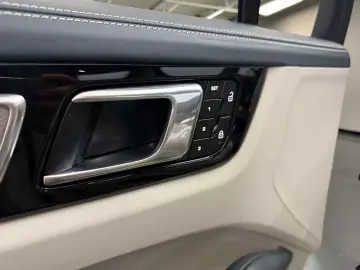 PORSCHE Cayenne Turbo S E-Hybrid INNO NACHTSICHT SITZKLI