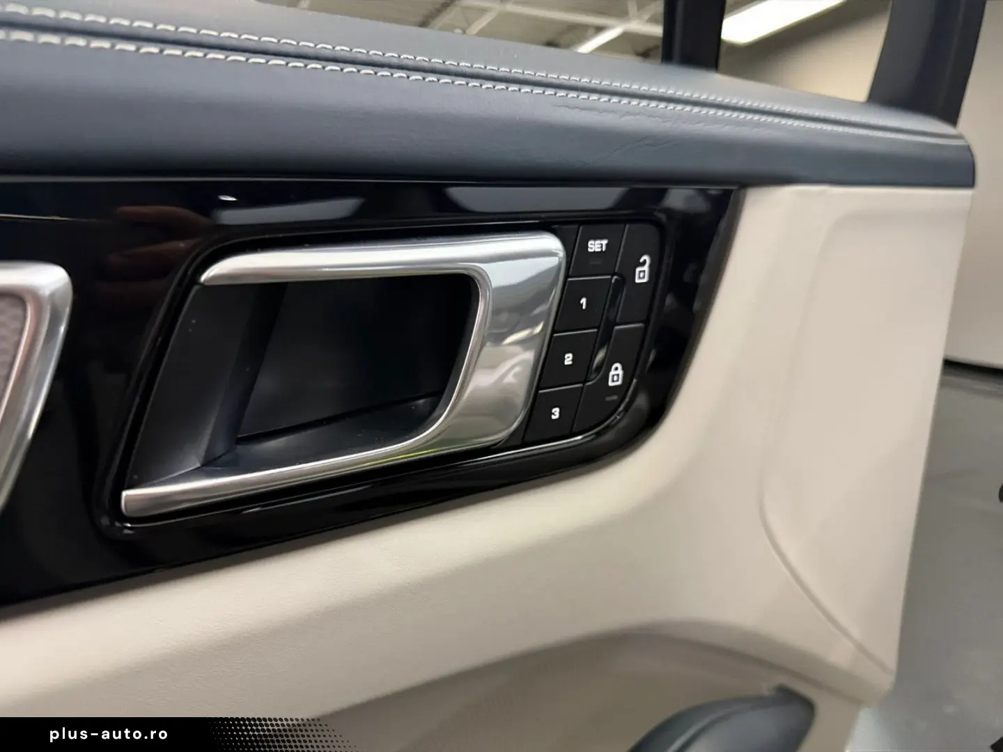 PORSCHE Cayenne Turbo S E-Hybrid INNO NACHTSICHT SITZKLI