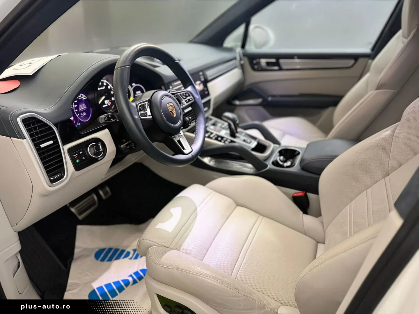 PORSCHE Cayenne Turbo S E-Hybrid INNO NACHTSICHT SITZKLI
