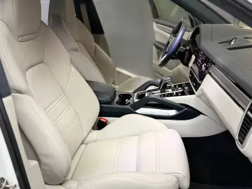 PORSCHE Cayenne Turbo S E-Hybrid INNO NACHTSICHT SITZKLI
