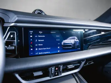 PORSCHE Macan 4S Electric Panoramadach Sport Chrono