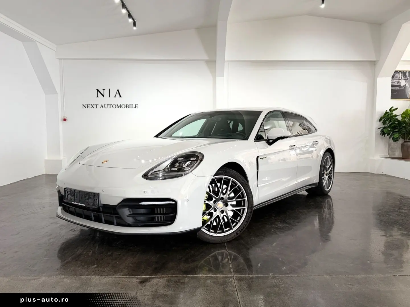 PORSCHE Panamera Sport Turismo 4S E-Hybrid Head Up
