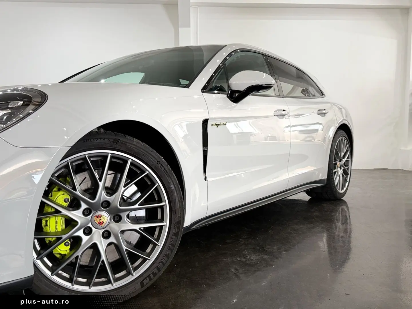 PORSCHE Panamera Sport Turismo 4S E-Hybrid Head Up