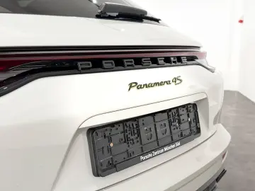 PORSCHE Panamera Sport Turismo 4S E-Hybrid Head Up