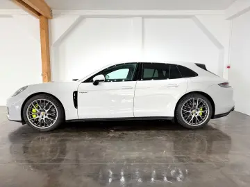 PORSCHE Panamera Sport Turismo 4S E-Hybrid Head Up
