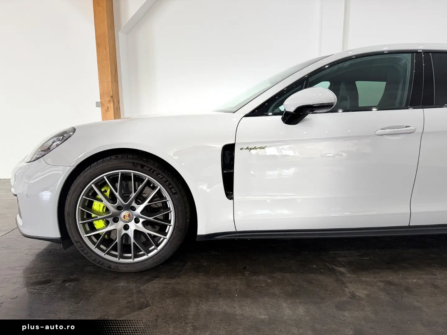 PORSCHE Panamera Sport Turismo 4S E-Hybrid Head Up
