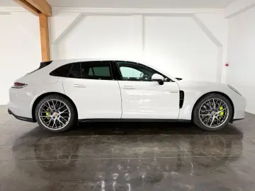 PORSCHE Panamera Sport Turismo 4S E-Hybrid Head Up