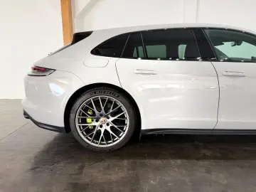 PORSCHE Panamera Sport Turismo 4S E-Hybrid Head Up