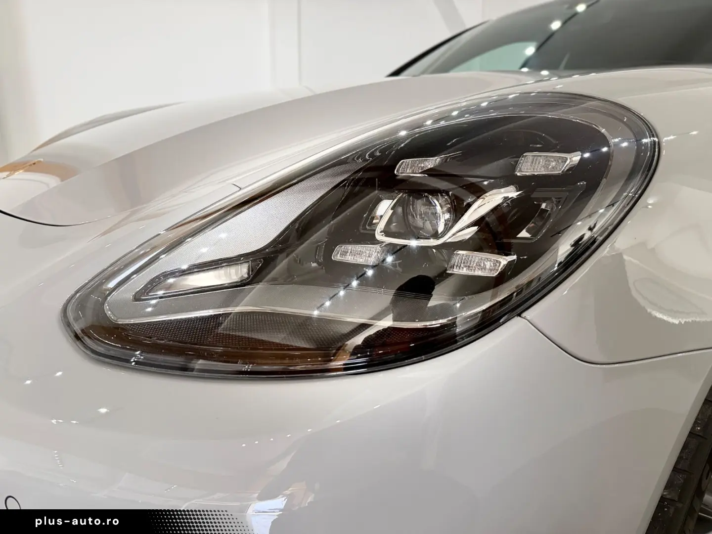 PORSCHE Panamera Sport Turismo 4S E-Hybrid Head Up