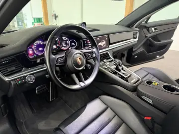 PORSCHE Panamera Sport Turismo 4S E-Hybrid Head Up