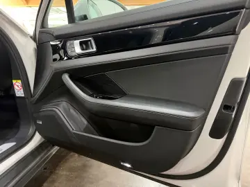 PORSCHE Panamera Sport Turismo 4S E-Hybrid Head Up