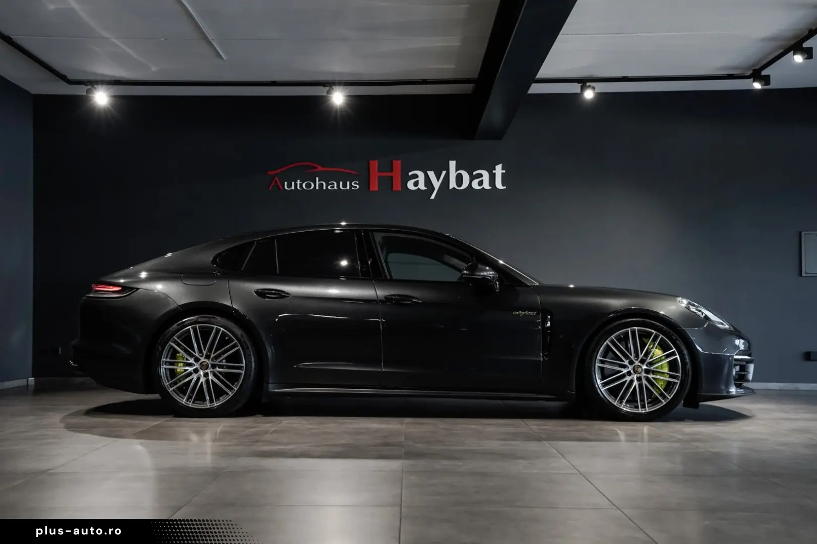 PORSCHE Panamera 4 E-Hybrid Plat. Edition-PCCB-HA-Inno