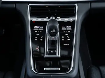 PORSCHE Panamera 4 E-Hybrid Plat. Edition-PCCB-HA-Inno