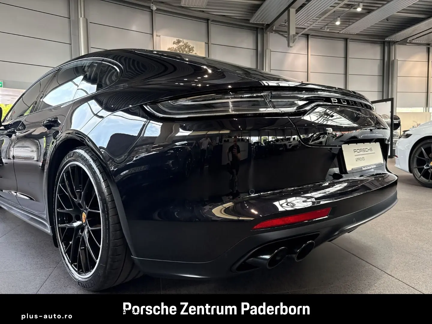 PORSCHE Panamera GTS InnoDrive HA-Lenkung Head-Up LED