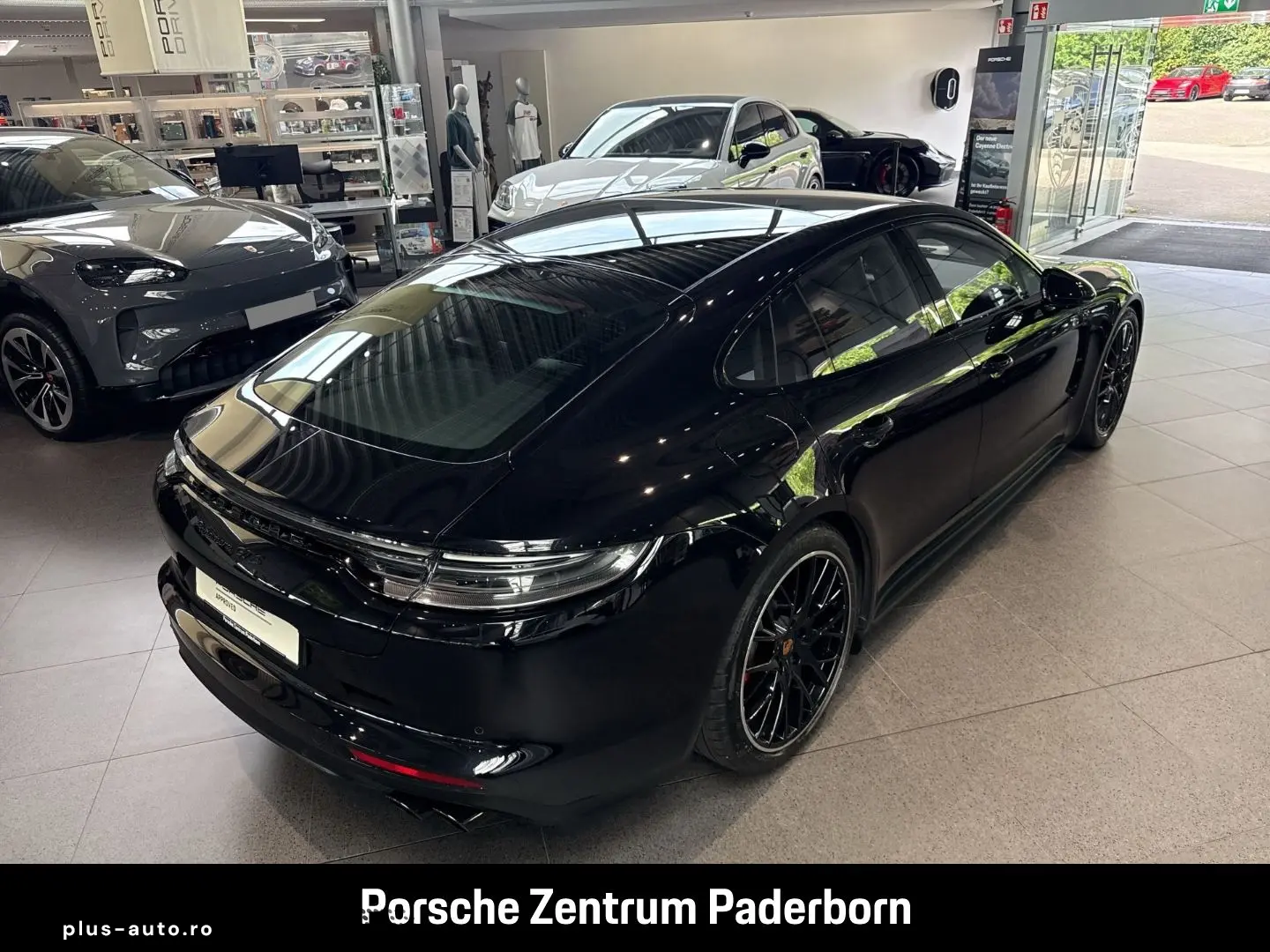 PORSCHE Panamera GTS InnoDrive HA-Lenkung Head-Up LED