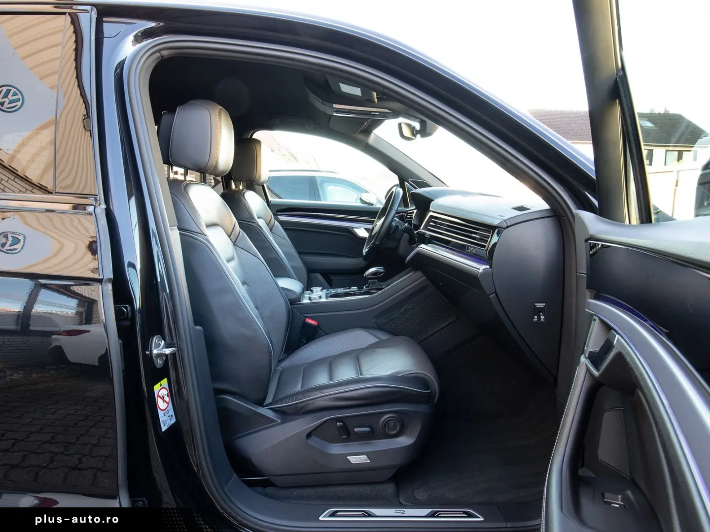 VW Touareg R-Line DYN Matrix 360 StandH.ACC Leder