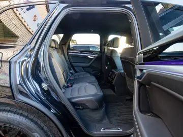 VW Touareg R-Line DYN Matrix 360 StandH.ACC Leder