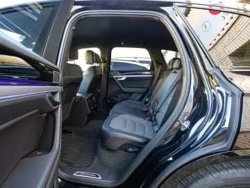 VW Touareg R-Line DYN Matrix 360 StandH.ACC Leder